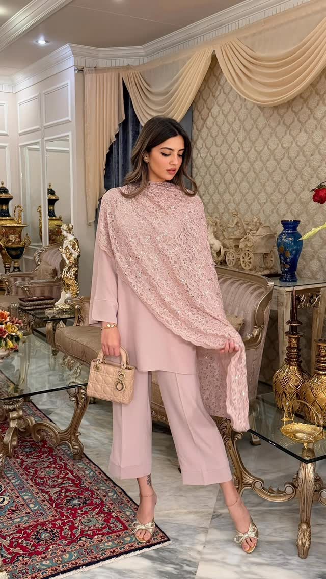 Lace Drape